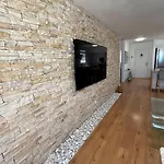 Feriehus Casa Claudia Radazul *