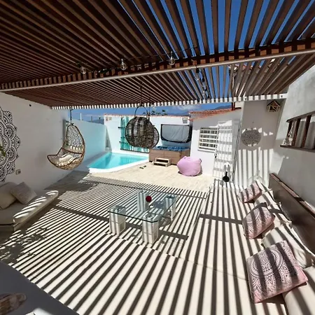 Casa Claudia Radazul 펜션 *